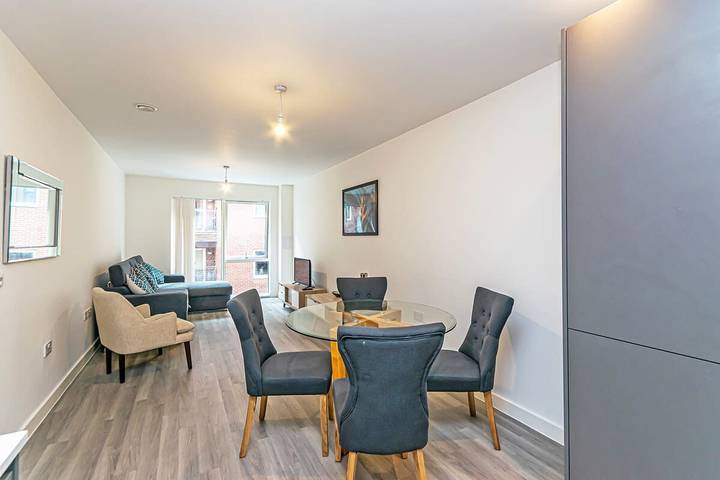 Apartment for 5 people, with balcony/terrace, child-friendly in Manchester