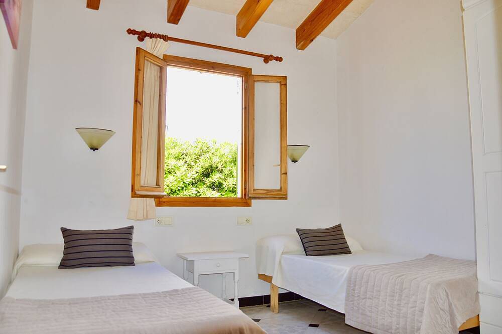Villa Na y Veni, Cap d'Artrutx, grande piscine, endroit calme in Cap d'Artrutx, Ciutadella