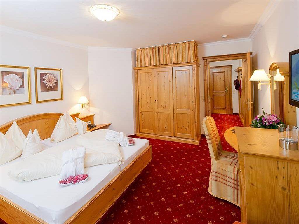 Doppelzimmer "Goldnestl" 24m² in Altenmarkt im Pongau, Ski Amadé