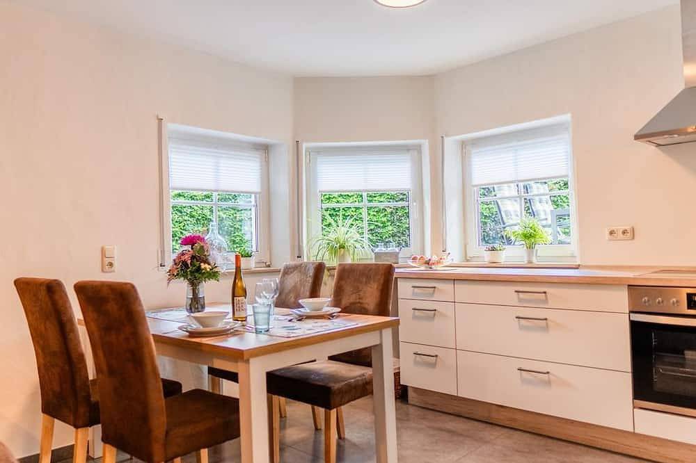 Ganze Wohnung, Ferienwohnung a Bäckesch 17 - 4-Bett-Ferienwohnung Dusche/Wc bis 6 Personen in Nettersheim, Naturpark Hohes Venn-Eifel