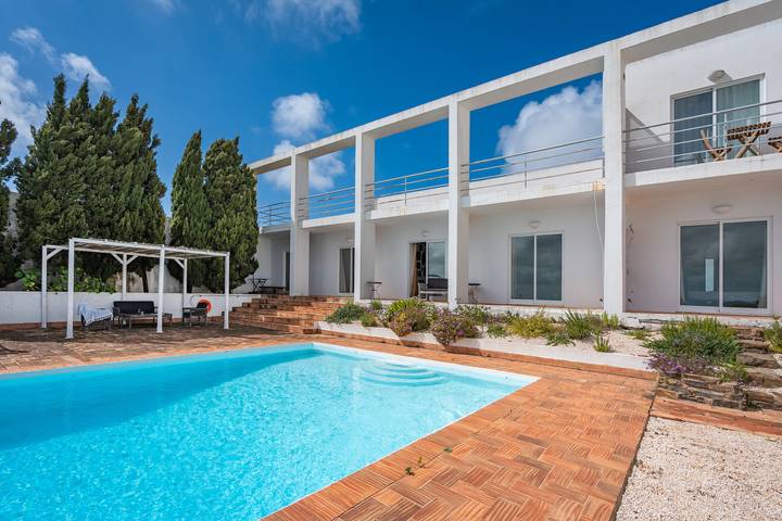 Casa de férias para 4 pessoas, com jardim em Bordeira