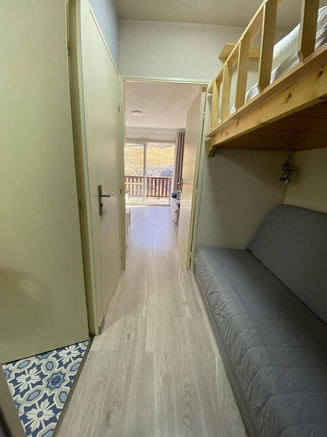 Appartement entier, One-Bedroom Apartment in Le Sauze, Enchastrayes
