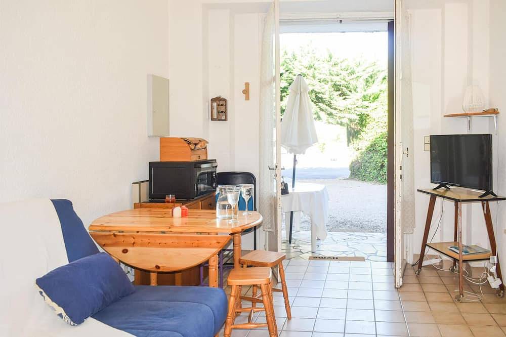 Entire apartment, 1 bedroom nice apartment in Royan in Royan, Côte de Beauté