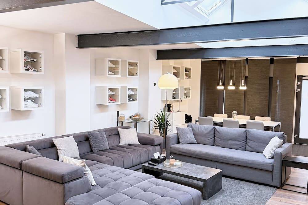 Appartement entier, Loft de luxe de 180m2 au coeur de Düsseldorf in Oberbilk, Düsseldorf