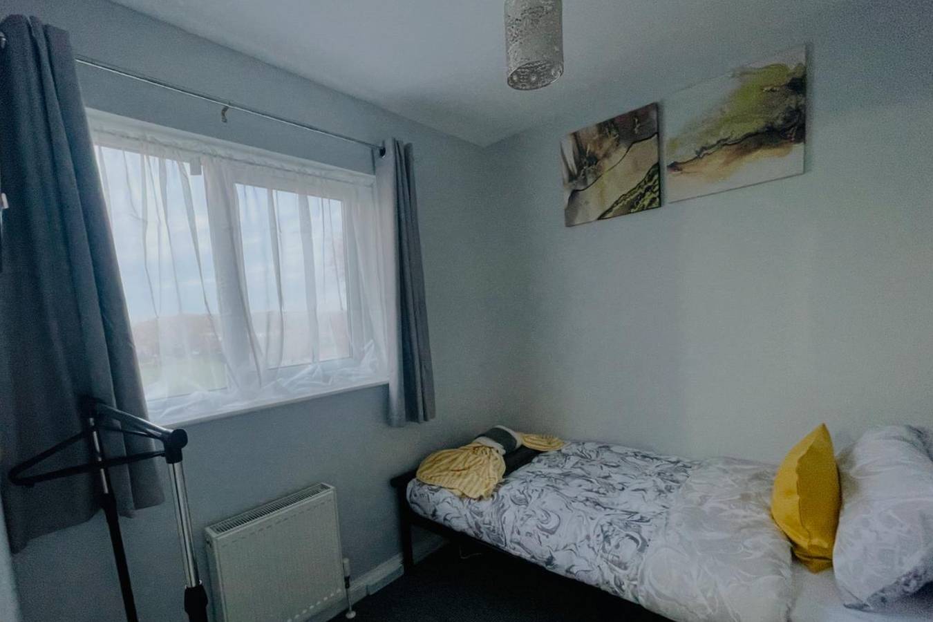 Ganze Ferienwohnung, Corby- Split Level Apartment with 3 Bedrooms in Corby, Northamptonshire