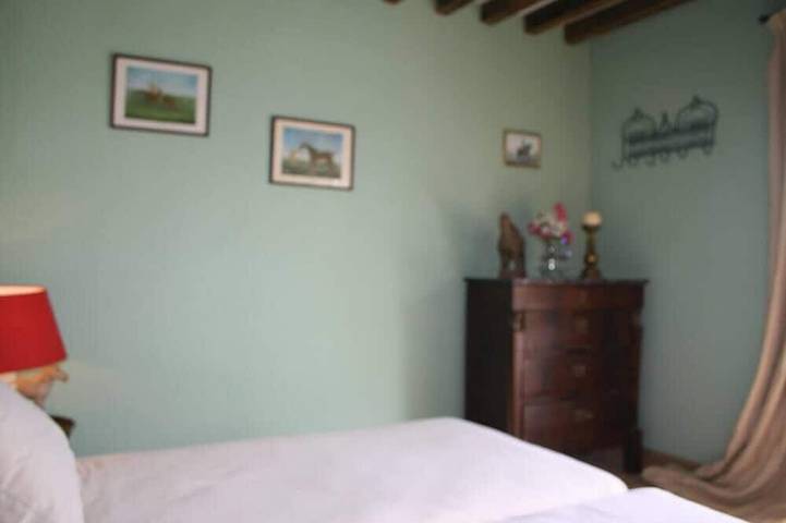 Gîte pour 6 personnes, avec piscine ainsi que jardin et terrasse à Saint-Philbert-des-Champs - 3