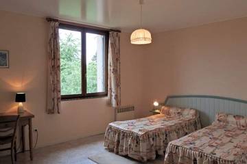 Gîte pour 6 Personnes dans Ferrière-et-Lafolie, Haute-Marne, Photo 2