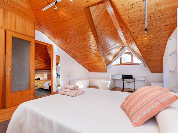 Apartamento entero, Mainera in Sort , Pirineo Catalan