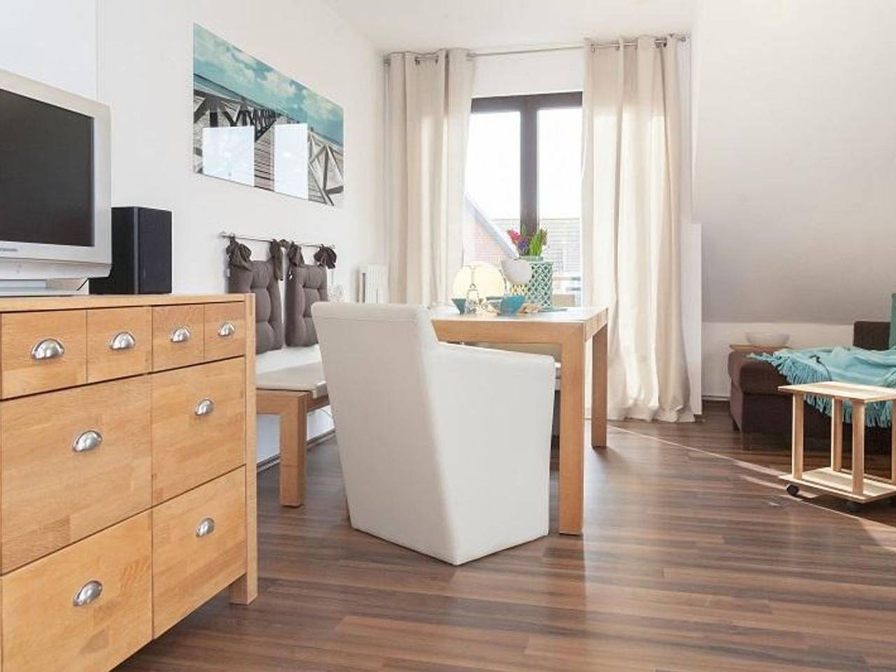 Ganze Ferienwohnung, Himmelsleiter - Fischerweg: Strandnahe moderne 2-Zimmerwohnung  mit Balkon in Westerland, Sylt (Gemeinde)