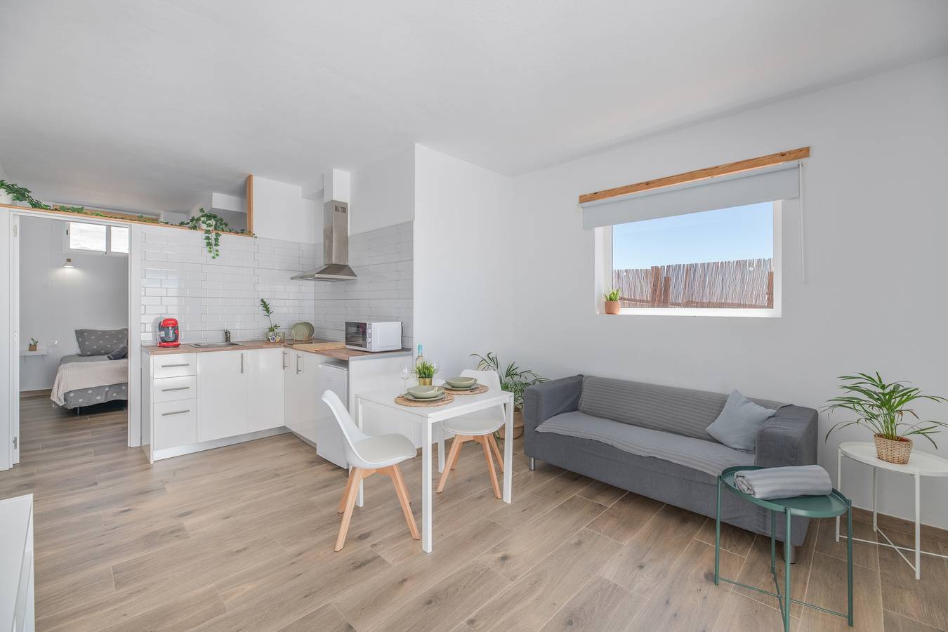 Apartamento entero, Vacaciones 'Rincón De Agustín' con vistas a la montaña, terraza privada y Wi-Fi in Mácher, Tías
