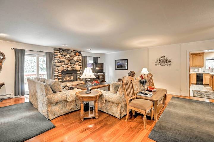 Vacation rental for 8 people, with sauna and hot tub as well as balcony in Diamond Peak