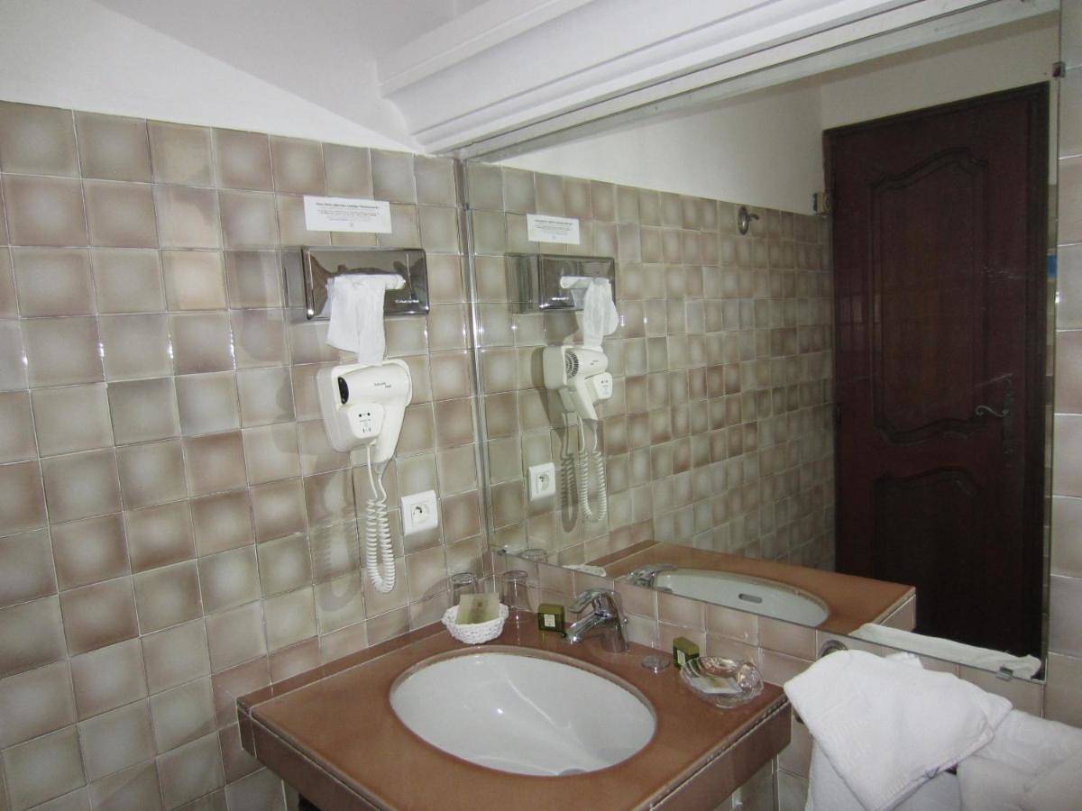 Standard Double or Twin Room with Hill View in Le Lavandou, Parc national de Port-Cros