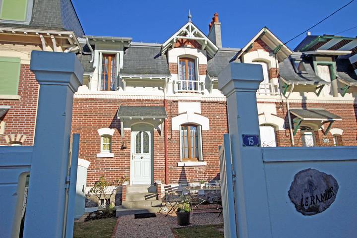 Gîte pour 2 personnes, avec Terrasse ainsi que Jardin et Vue