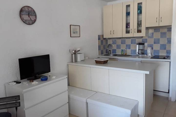 Gîte pour 4 personnes, avec terrasse dans Port de Bormes les Mimosas