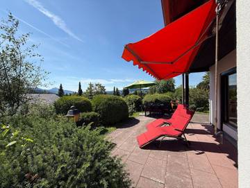 Ferienhaus für 6 Personen, mit Terrasse und Garten sowie Pool, mit Haustier in Nesselwang