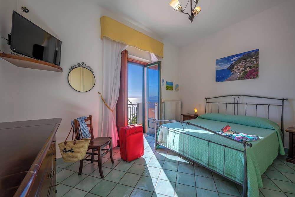 Geheel appartement, Appartement met balkon met zeezicht in Tovere, Amalfikust