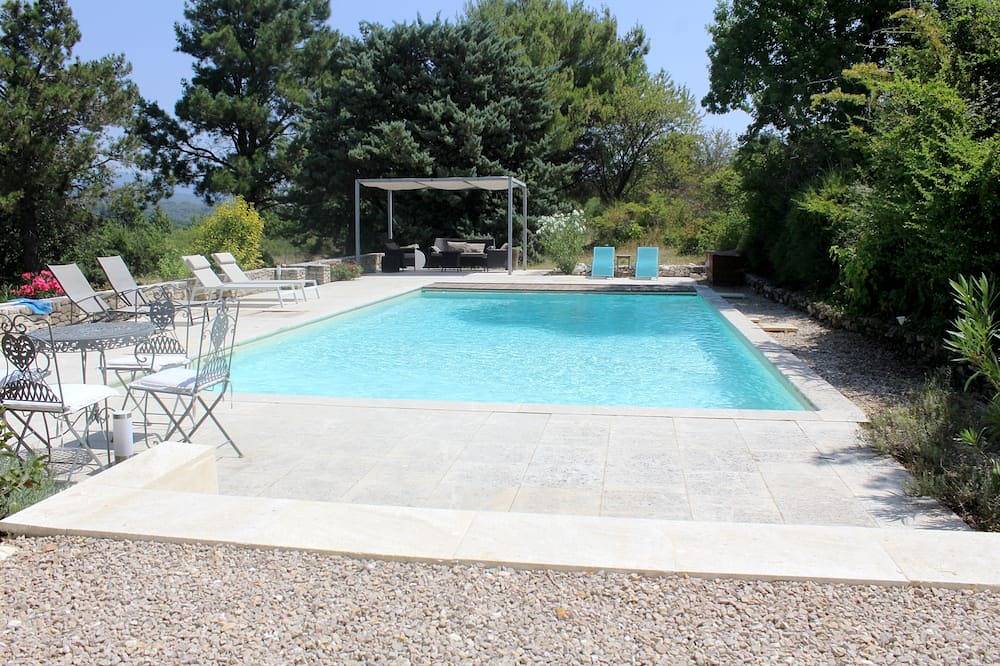 Provenzalische Bastide mit Aussicht und privatem Pool in Lourmarin in Lourmarin, Regionaler Naturpark Luberon