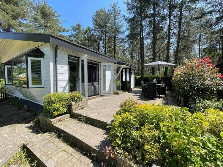 Chalet pour 4 personnes, avec Balcon et Terrasse ainsi que Jardin et Piscine à Ravels
