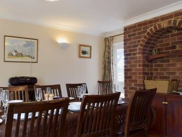 Holiday Rental for 7 People in Felixstowe, Suffolk, Photo 2