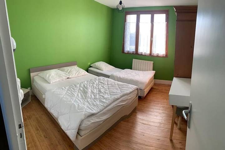 Location de vacances pour 10 personnes, avec terrasse à Surville - 2