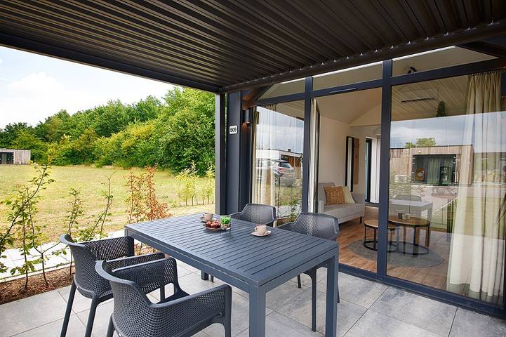 Chalet voor 2 personen, met terras en balkon/terras in Limburg