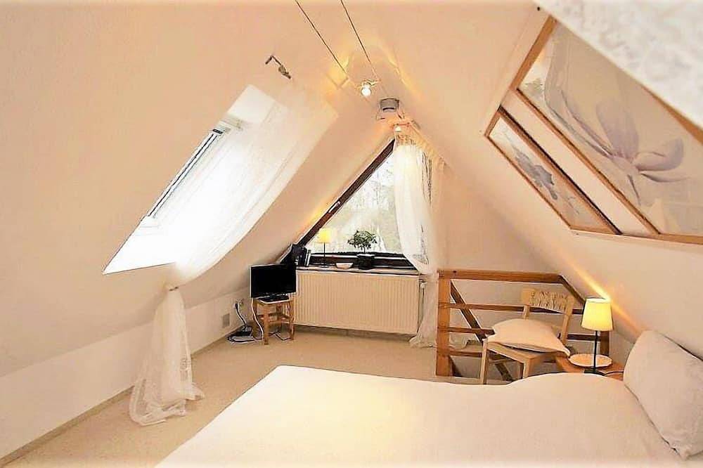 Ganze Wohnung, Wexler 26a/3 Og - Gemütliche Ferienwohnung für bis zu 4 Personen mit Dachterrass in Sahlenburg, Cuxhaven