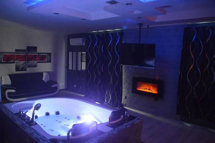 Villa pour 2 personnes, avec jacuzzi ainsi que terrasse et jardin dans les Ardennes - 4