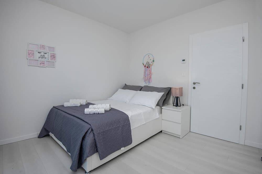 4 bedroom amazing home in Imotski in Imotski, Makarska Riviera