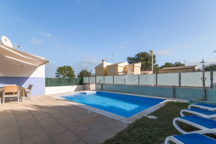 Villa pour 7 personnes, avec terrasse et jardin à Son Serra de Marina - 3