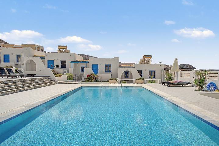 Ganze Wohnung, Ferienwohnung 'Pool Suite 1' mit Gemeinschaftspool und Balkon in Karpathos