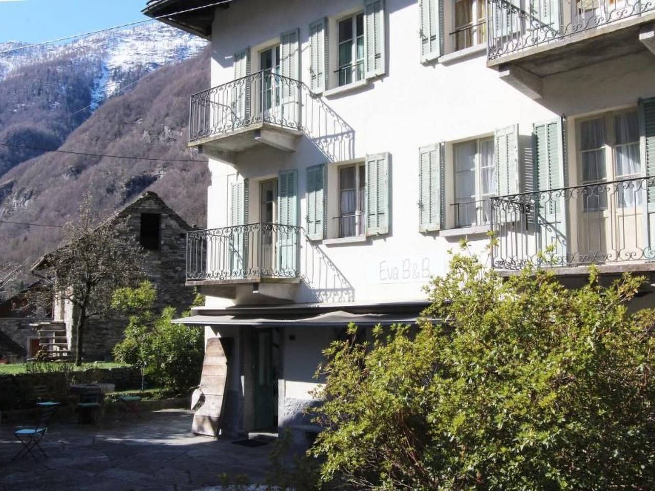Eva-Ferienhaus in Brione, Tessiner Alpen