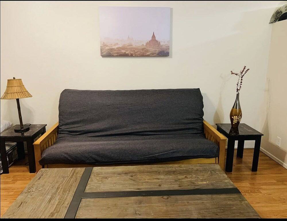 Ganze Wohnung, Far East Escape: Zen apartment, Japanese tea table in Salem (OR), Willamette Valley