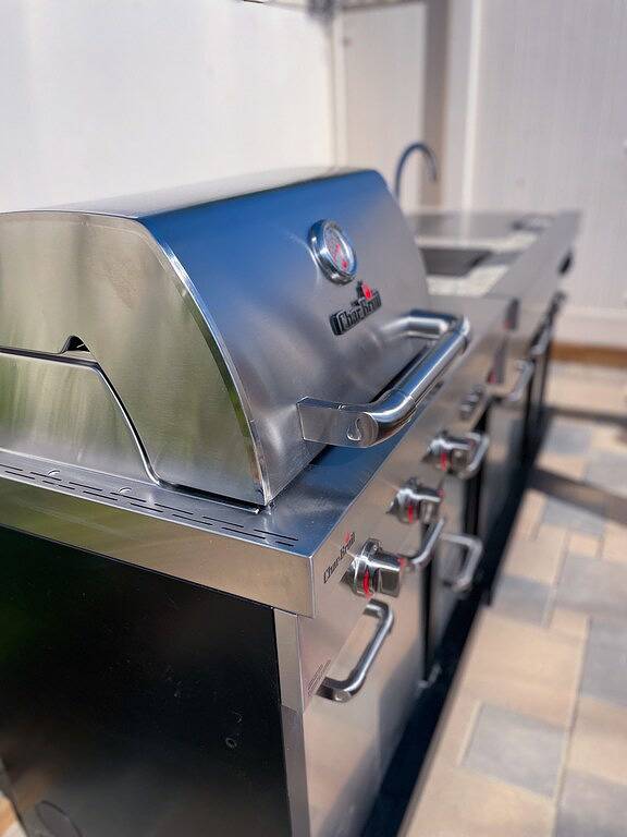 Vacation rental for 14 people, with hot tub and garden in Indio (CA)