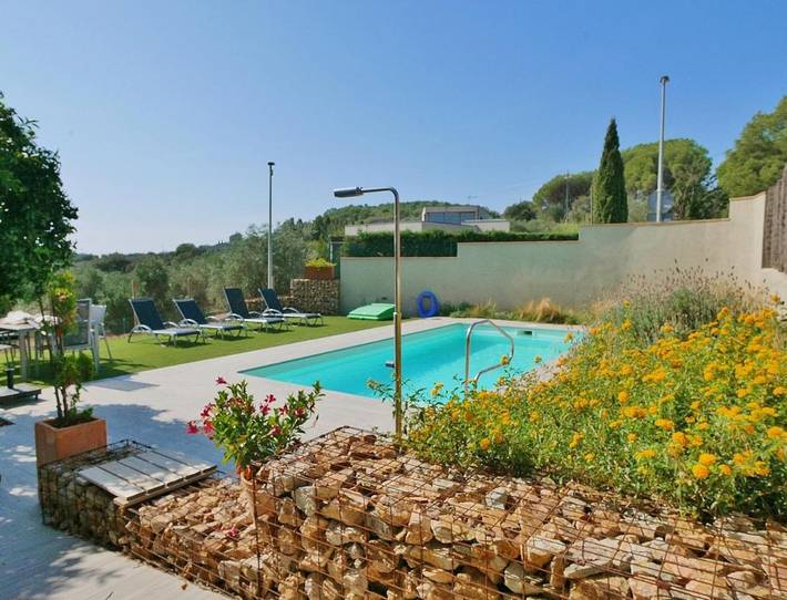Chalet para 6 personas, con jardín y balcón además de vistas y piscina - 1