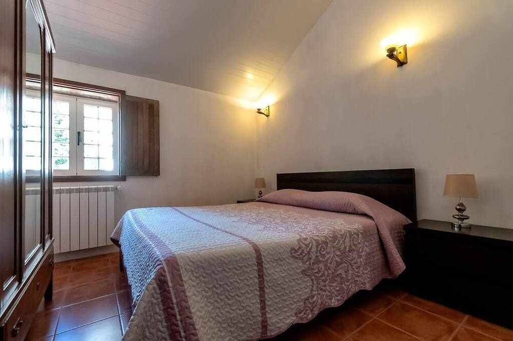 Casa do Pioledo (Camélias de Basto-Turismo Rural) in Ribas, Distrito de Braga