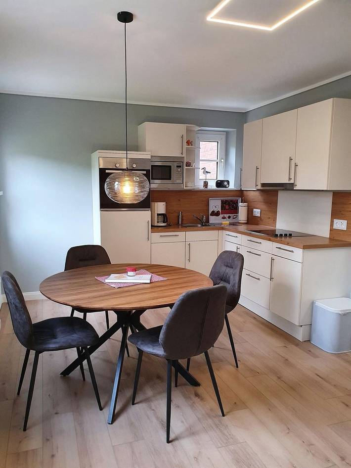 Ganze Wohnung, Helle Ferienwohnung im Haus am Walde im Eg , 380 m zum Strand in Nordfriesische Inseln (Schleswig-Holstein) (Schleswig-Holstein), Wyk auf Föhr