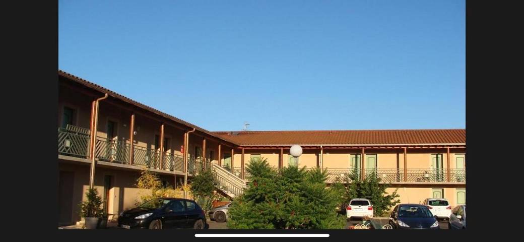 Hôtel pour 3 personnes, avec jardin et vue, animaux acceptés à Langeac