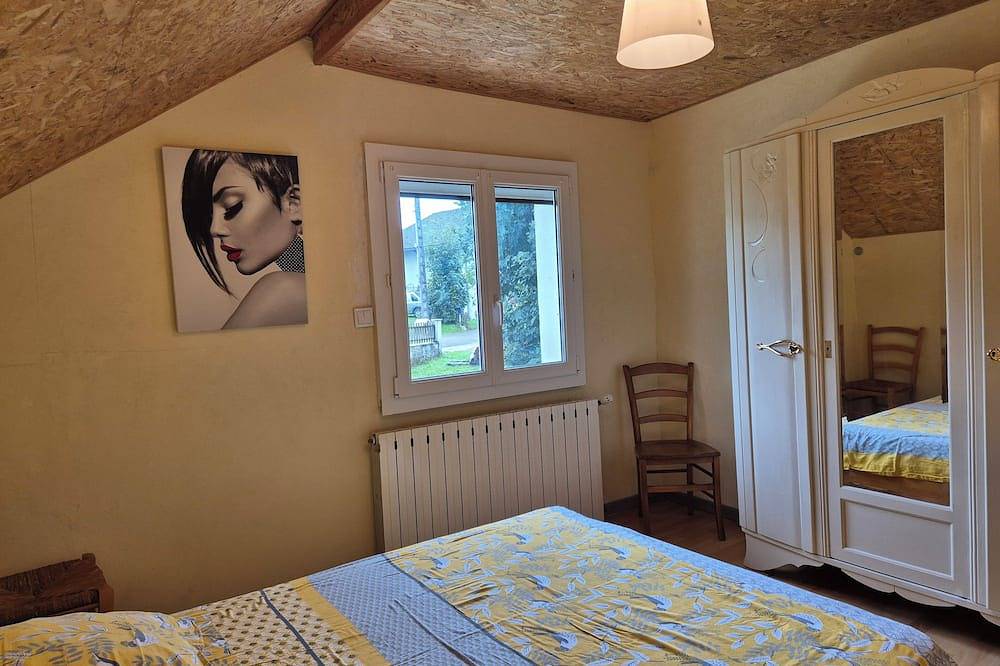 Apartamento entero, Spacious, Comfortable Gite In The Haut Jura Region in Foncine-le-Haut, Parc naturel régional du Haut-Jura