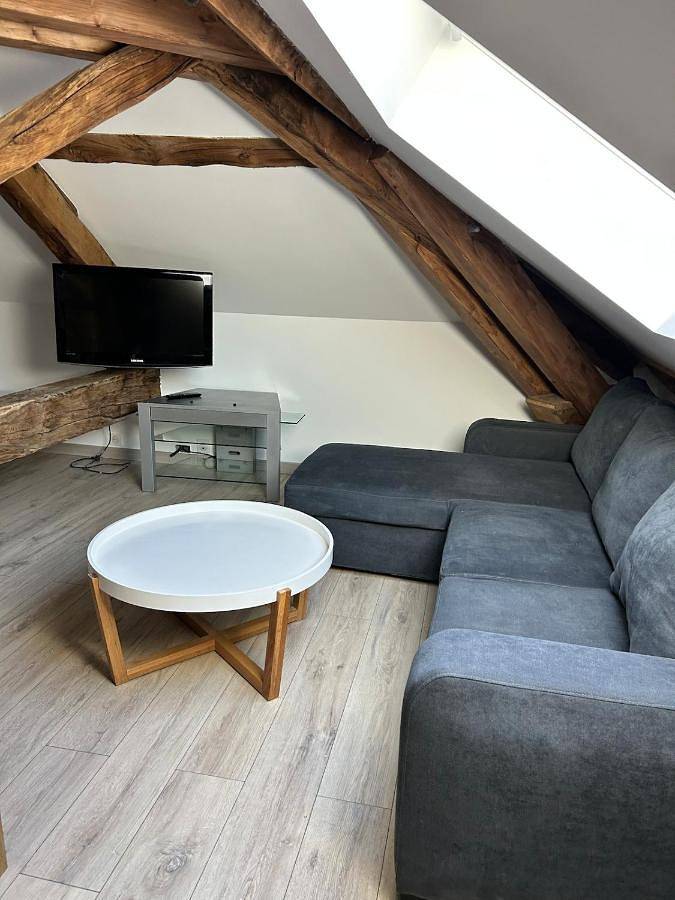 Gîte pour 2 personnes, avec vue à Thoiry (Ain) - 2