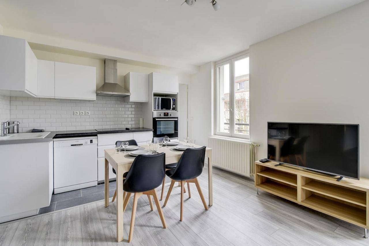 Appartement entier, Four-Bedroom Apartment in Cergy, Val-d'Oise