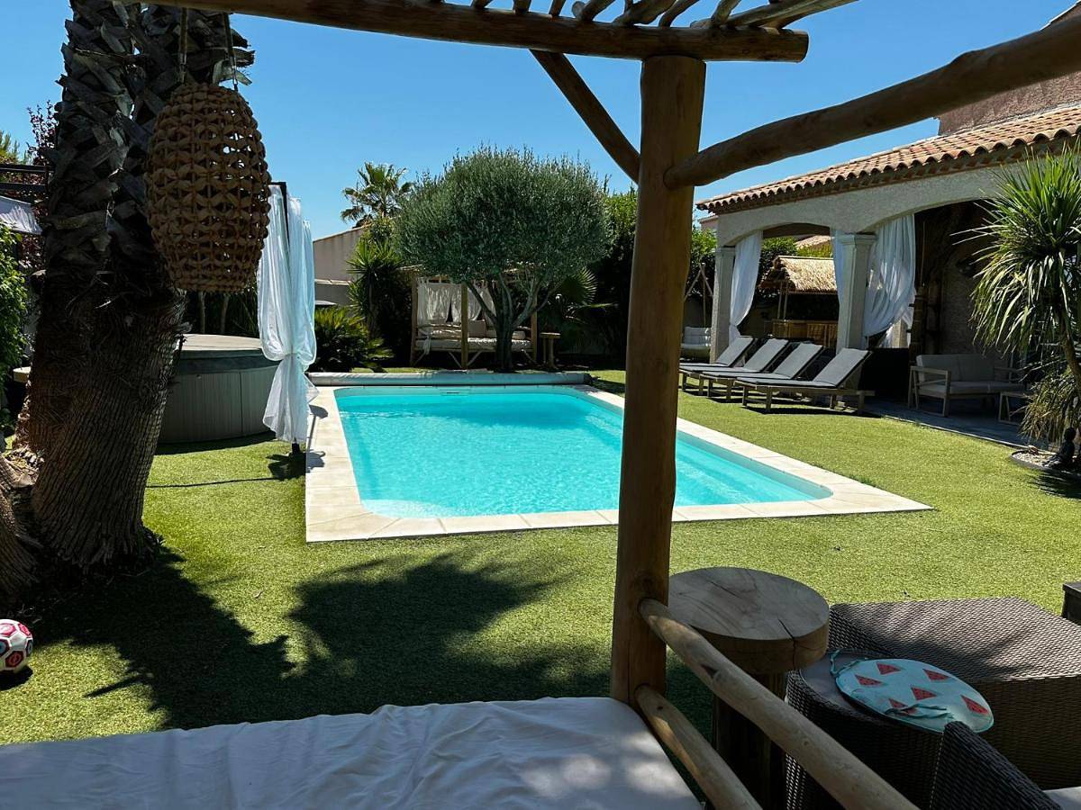 Appartement entier, Larmonys Gîte Bien être in Gigean, Côte méditerranéenne (France)