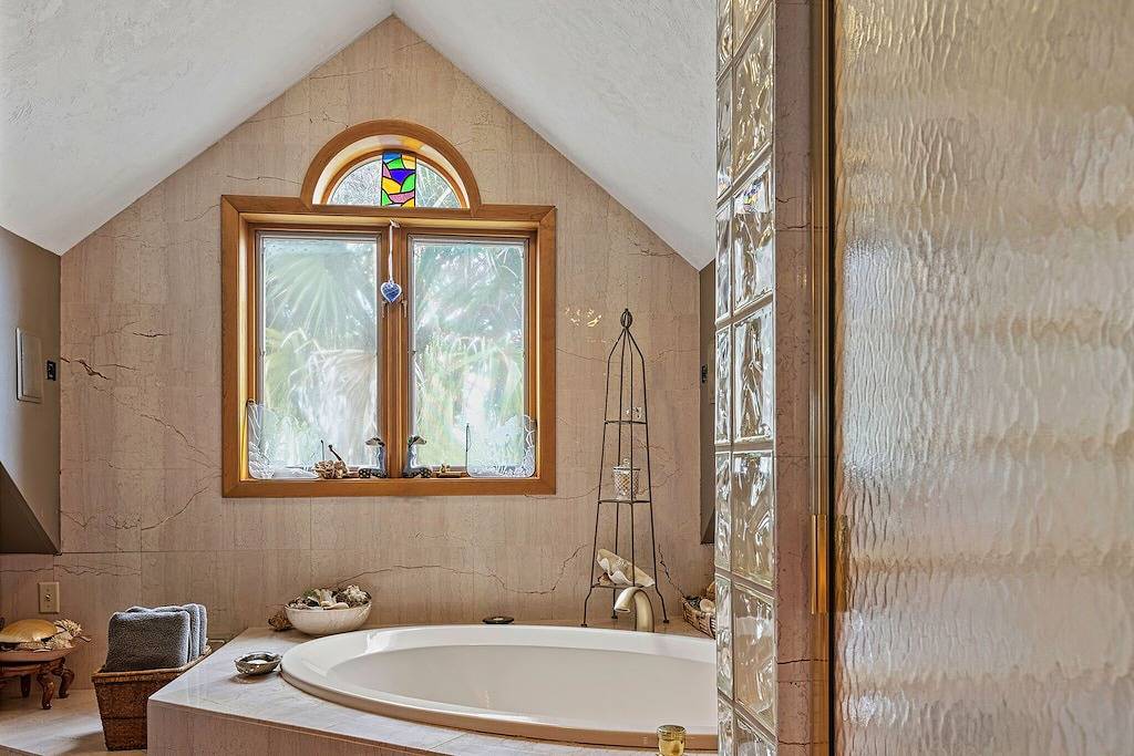 Oceanfront Master Suite in Butler Beach, St. Augustine