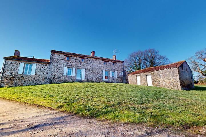 Maison pour 7 personnes, avec jardin et piscine à Saint-Julien-des-Landes