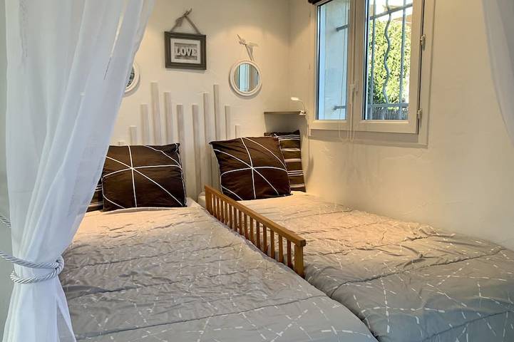 Gîte pour 4 personnes, avec terrasse et jardin à Valbonne - 4