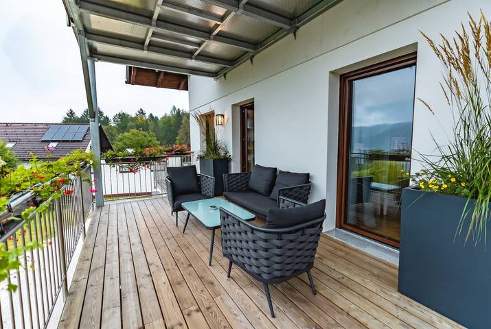 Ferienhaus für 5 Personen, mit Balkon und Balkon/Terrasse sowie Ausblick und Seeblick in Klagenfurt-Land