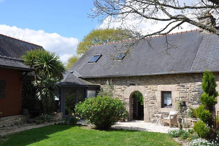 Maison de vacances pour 5 personnes, avec Balcon et Jardin à Langonnet