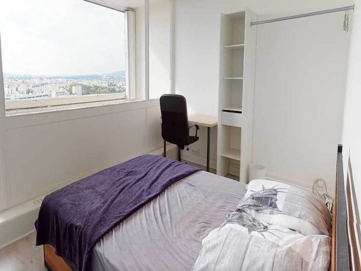 Apartamento entero, Habitación privada en piso compartido – Villeurbanne in Villeurbanne, Lyon region