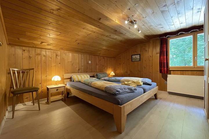 Ganze Wohnung, Sonnegg Appartement/Fewo, Dusche oder Bad, Wc 5-Bettwohnung in Gsteig b. Gstaad, Gsteig