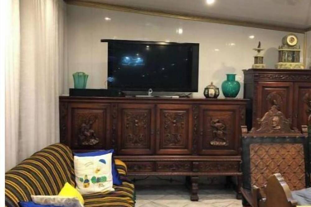 Baroque villa in Pierrefitte-sur-Seine, Sena-Saint Denis