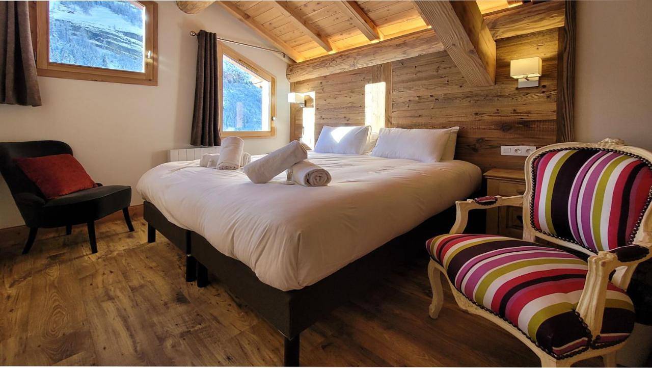 Chalet Indah by Chalet Chardons in Tignes, Massif du Ruitor